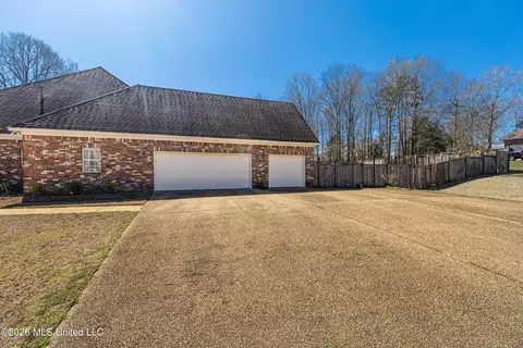 Exterior - 122 Windsor Blvd, Brandon, MS 39042 photo 9 of 20