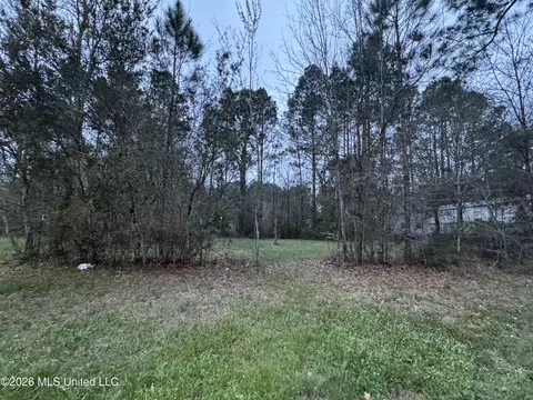 Karen Court, Gulfport, MS 39503