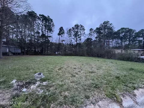 14431 Karen Ct, Gulfport, MS 39503