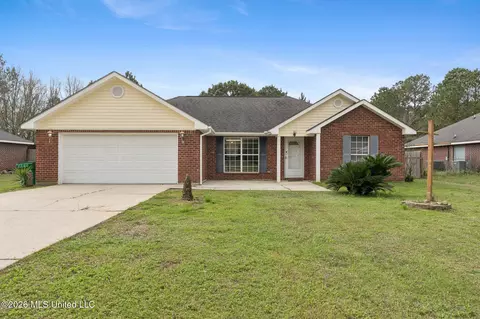 5029 Midway St, Ocean Springs, MS 39564