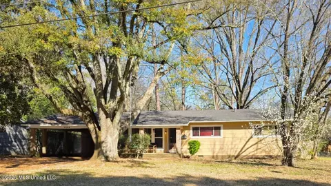 5324 Jamaica Dr, Jackson, MS 39211