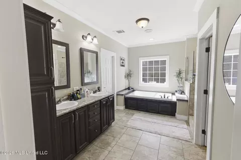 Bath - 1122 Eagle Ridge Rd, Summit, MS 39666 photo 1 of 3