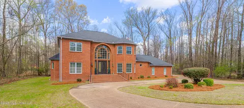 2 Atlanta Cv, Clinton, MS 39056