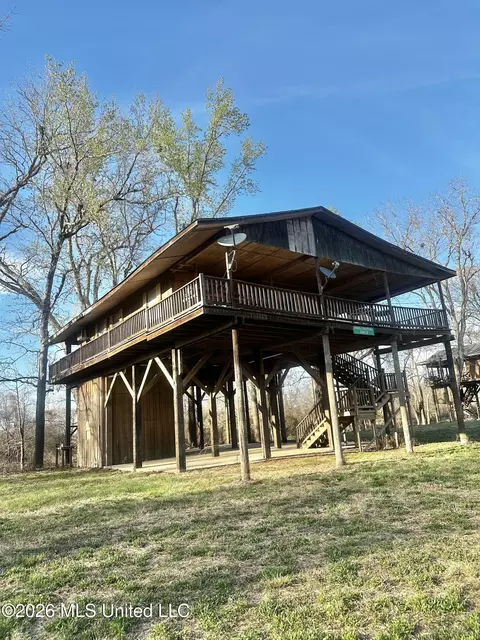 6545 Lake Mary Rd, Woodville, MS 39669
