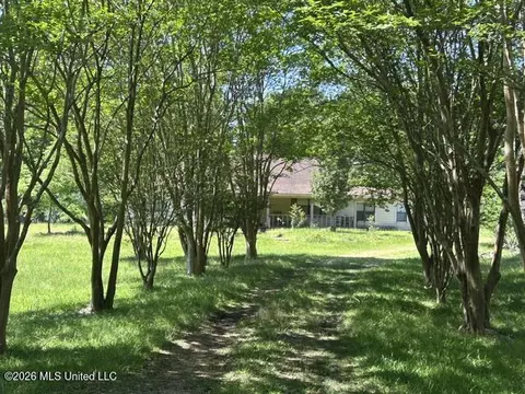 6180 Hamp Lea Rd, Liberty, MS 39645