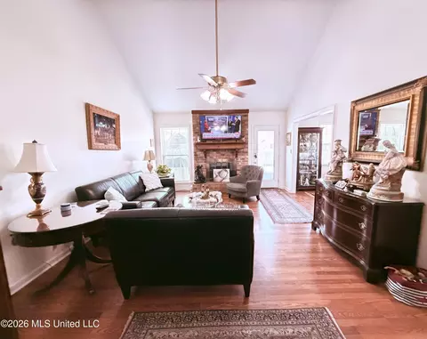 Living - 143 Azalea Cir, Madison, MS 39110 photo 1 of 2