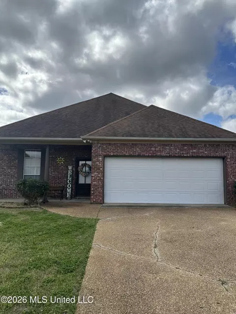 312 E Magnolia Pl, Pearl, MS 39208