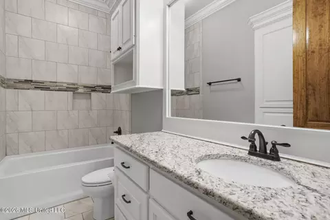 Bath - 107 Speers Valley Rd, Brandon, MS 39042 photo 3 of 4