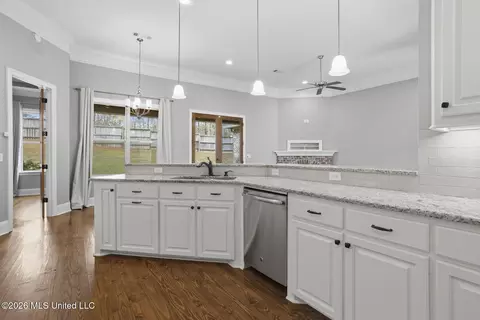 Entry Way - 107 Speers Valley Rd, Brandon, MS 39042 photo 3 of 3