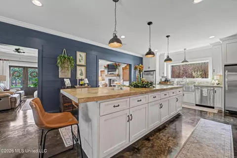 Kitchen - 1252 Noel Eubanks Rd, Lucedale, MS 39452 photo 2 of 5