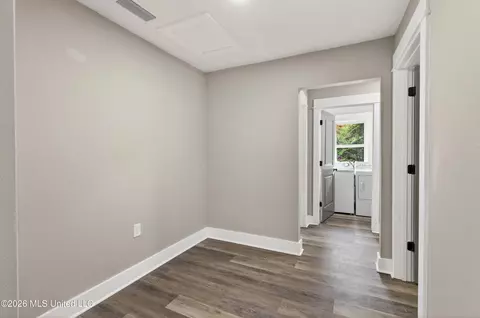 Entry Way - 211 Depot Rd, Lucedale, MS 39452 photo 2 of 4