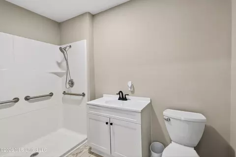 Bath - 211 Depot Rd, Lucedale, MS 39452 photo 1 of 1