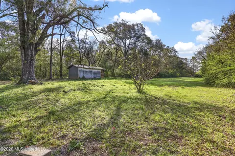 Exterior - 211 Depot Rd, Lucedale, MS 39452 photo 3 of 9