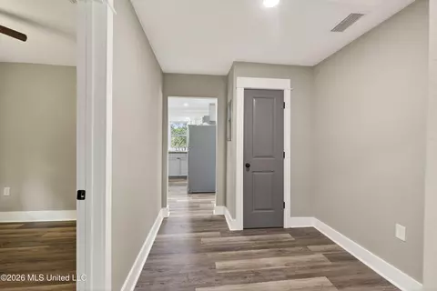 Entry Way - 211 Depot Rd, Lucedale, MS 39452 photo 3 of 4