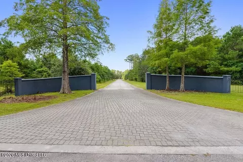 119 Blue Ridge Ct, Bay Saint Louis, MS 39520