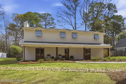 4408 Deer Creek Dr, Jackson, MS 39211