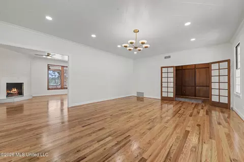 Living - 400 Manila St, Lucedale, MS 39452 photo 2 of 7