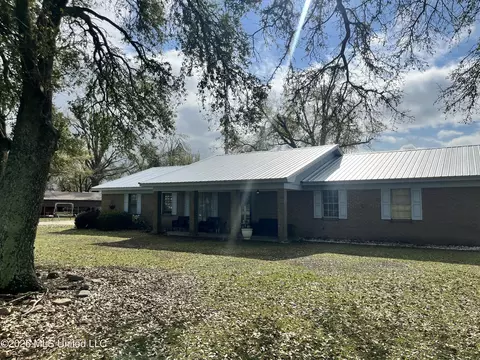 5219 State Highway 149, Louise, MS 39097