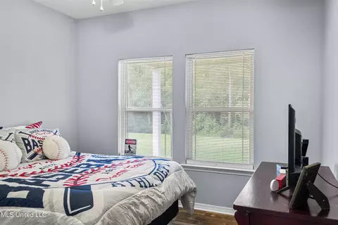 Bedroom - 9517 Dunn Rd, Moss Point, MS 39562 photo 5 of 5