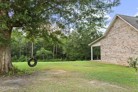 Exterior - 9517 Dunn Rd, Moss Point, MS 39562 photo 9 of 10
