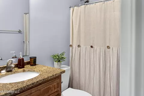 Bath - 9517 Dunn Rd, Moss Point, MS 39562 photo 4 of 4