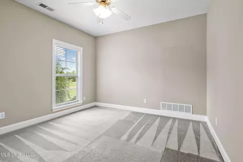 Bedroom - 10080 Green Forest Dr, Hernando, MS 38632 photo 4 of 5