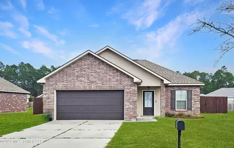 14086 Harley Dr, D'iberville, MS 39540