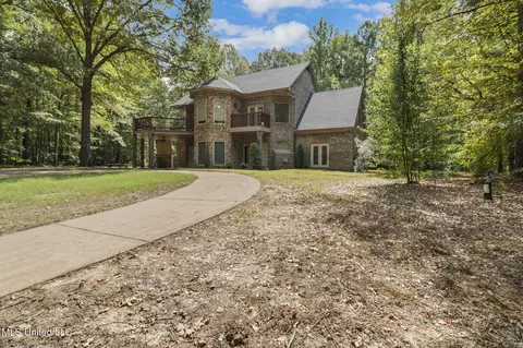 Exterior - 1209 Flint Lock Cv, Hernando, MS 38632 photo 5 of 11