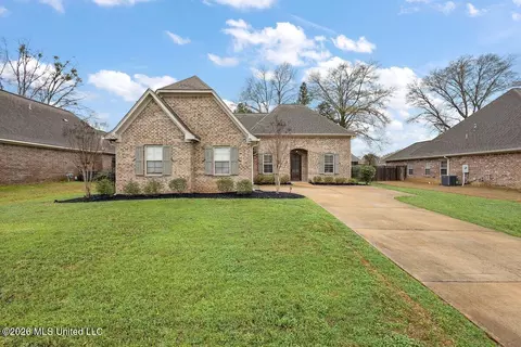 150 Sweetbriar Cir, Canton, MS 39046