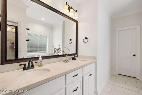 Bath - 150 Sweetbriar Cir, Canton, MS 39046 photo 1 of 2