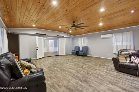 23127 Avery Rd, Saucier, MS 39574 photo 9
