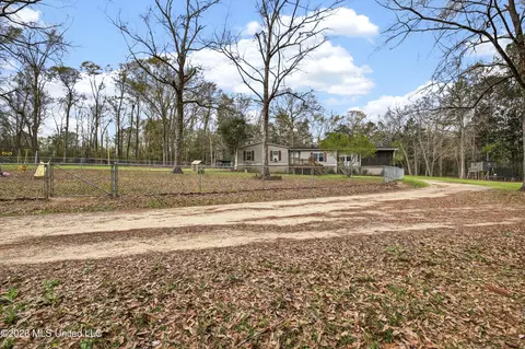 23127 Avery Rd, Saucier, MS 39574 photo 4