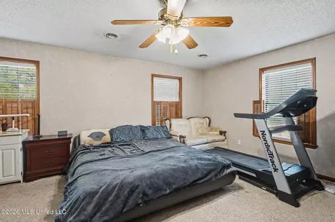 Bedroom - 3461 Amy Dr, Nesbit, MS 38651 photo 1 of 3