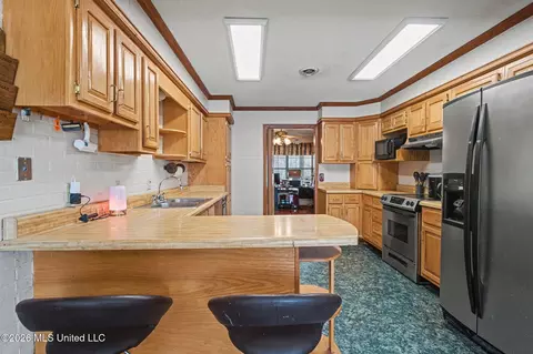 Kitchen - 3461 Amy Dr, Nesbit, MS 38651 photo 1 of 2
