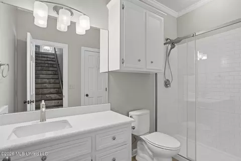 Bath - 105 Beaver Run Dr, Brandon, MS 39047 photo 6 of 9