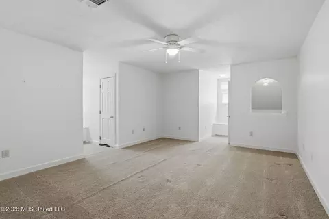 Living - 105 Beaver Run Dr, Brandon, MS 39047 photo 5 of 5