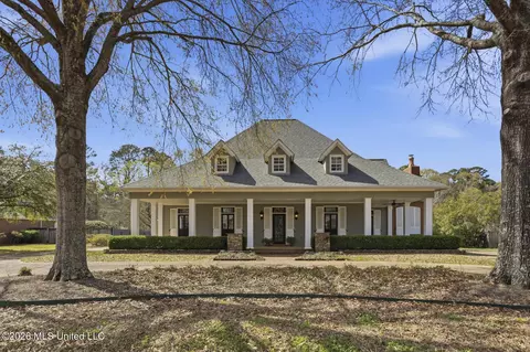 105 Beaver Run Dr, Brandon, MS 39047