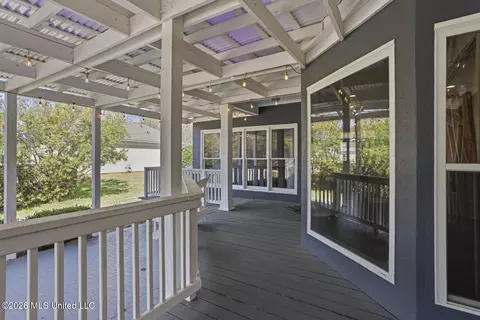 Exterior - 105 Beaver Run Dr, Brandon, MS 39047 photo 7 of 11