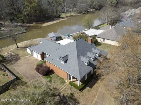 View/Area - 105 Beaver Run Dr, Brandon, MS 39047 photo 1 of 5