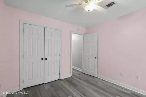 Bedroom - 286 Azalea Ct, Brandon, MS 39047 photo 4 of 5