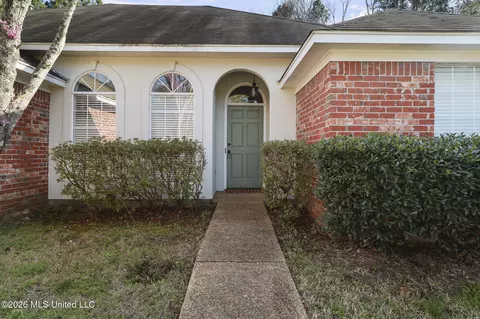 286 Azalea Ct, Brandon, MS 39047