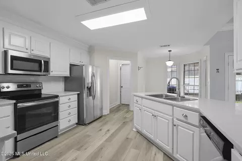 Other - 286 Azalea Ct, Brandon, MS 39047 photo 7 of 16