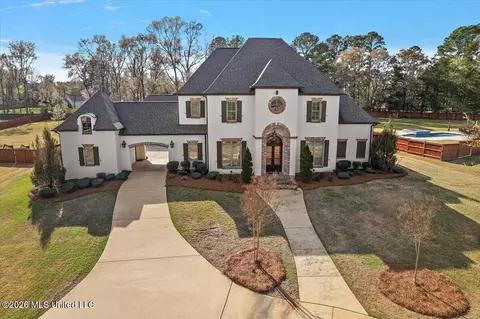 317 Ironwood Dr, Madison, MS 39110