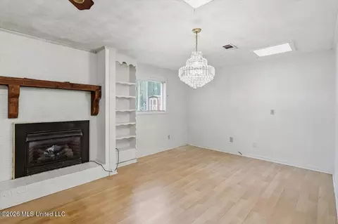Living - 1158 Star Rd, Brandon, MS 39042 photo 1 of 7