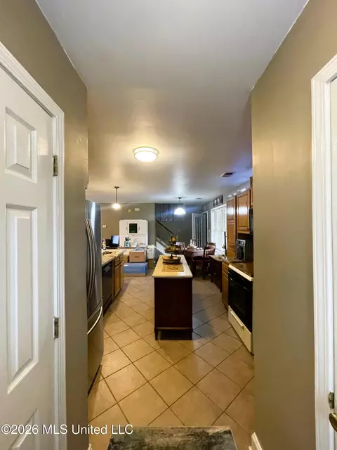 Entry Way - 286 Caleb Ln, Coldwater, MS 38618 photo 1 of 2