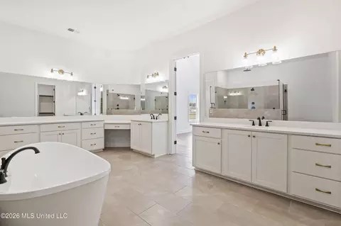 Bath - 5112 Grays Valley Dr, Hernando, MS 38632 photo 7 of 7