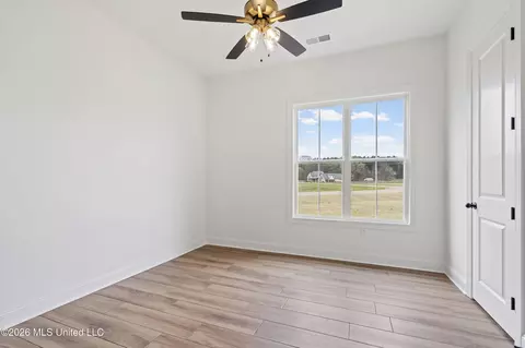Bedroom - 5112 Grays Valley Dr, Hernando, MS 38632 photo 1 of 5