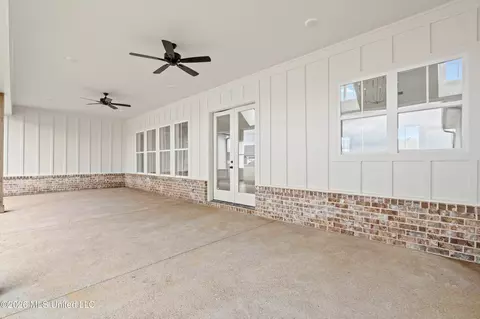 Exterior - 5112 Grays Valley Dr, Hernando, MS 38632 photo 4 of 6