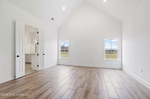 Bedroom - 5112 Grays Valley Dr, Hernando, MS 38632 photo 4 of 5