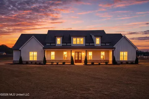 5112 Grays Valley Dr, Hernando, MS 38632